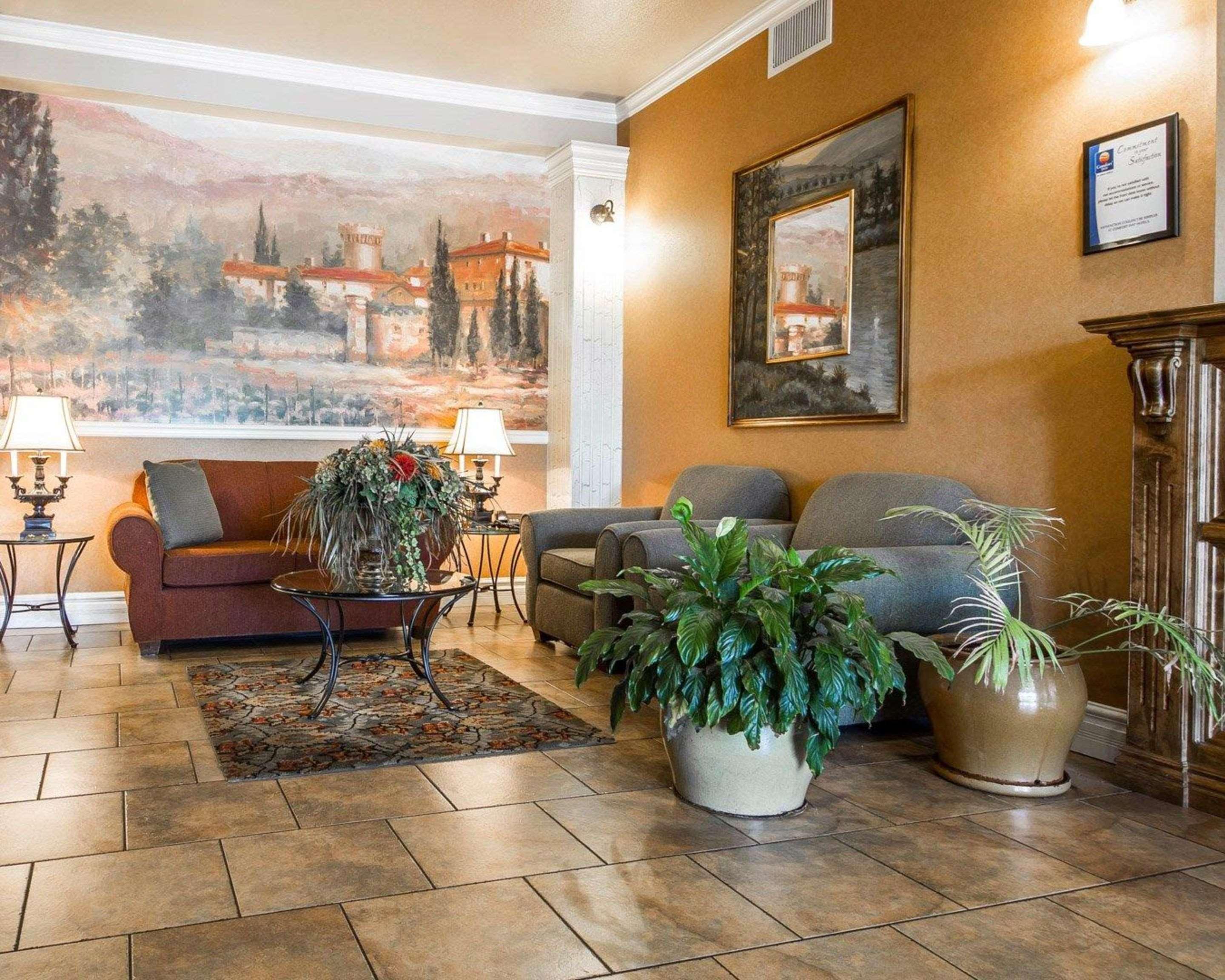 Comfort Inn & Suites Ukiah Mendocino County Exterior photo