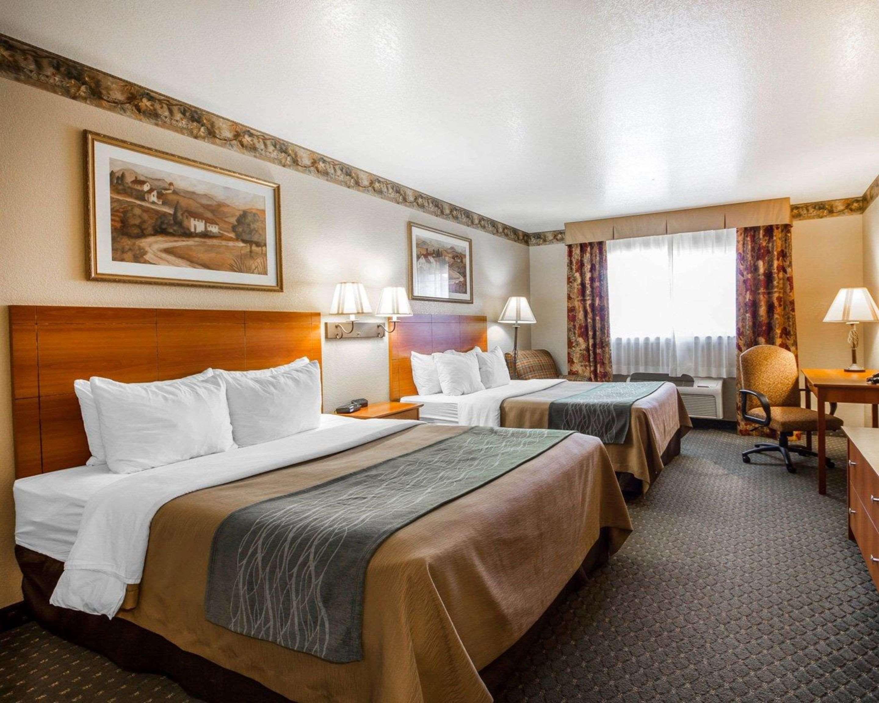 Comfort Inn & Suites Ukiah Mendocino County Exterior photo